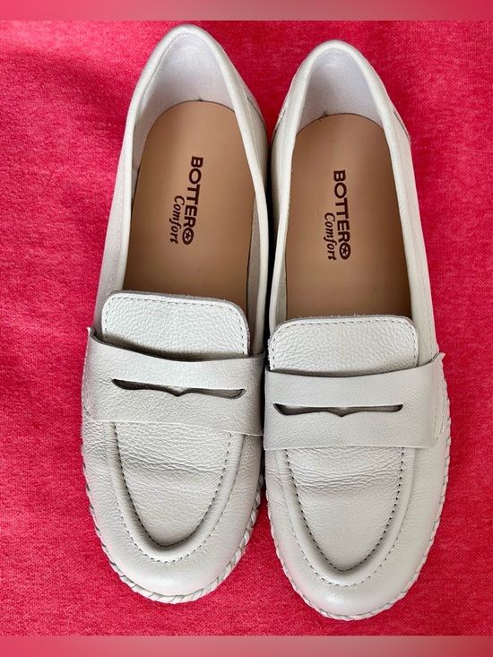 Bottero Comfort Shoes - Women's Cream Leather Penny Loafers